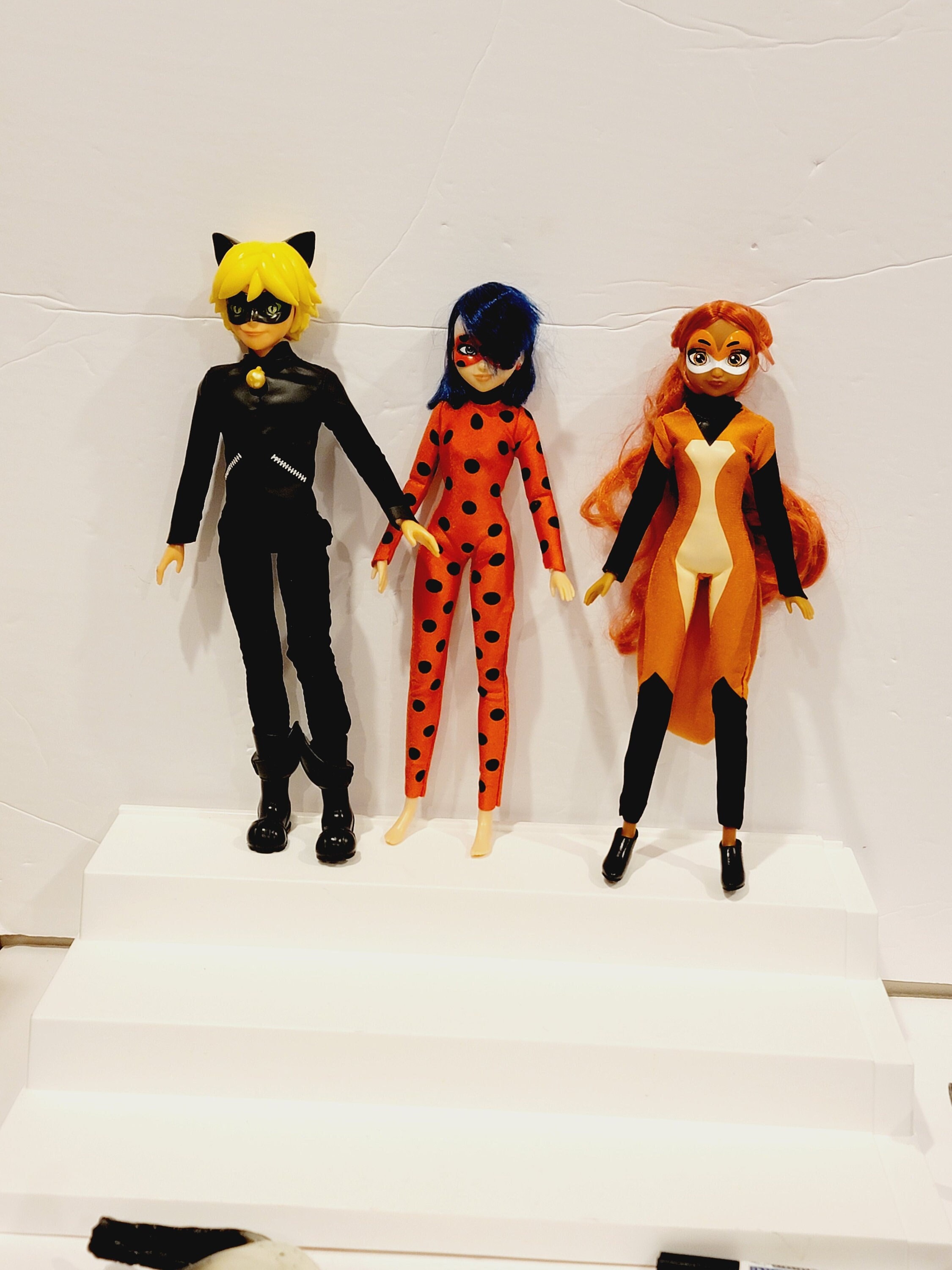 Lot de 3 figurines BANDAI Miraculous Adrien, Chat Noir et Plagg - S