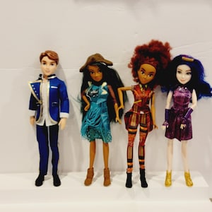 Descendants 28 Doll Mal Exclusive Disney collectible Christmas Toy gift  girls