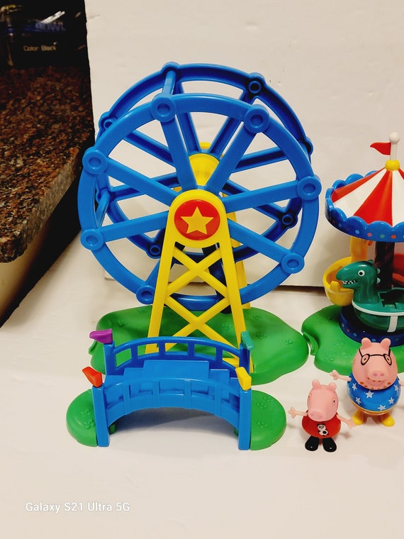 Peppa pig deals carnival playset