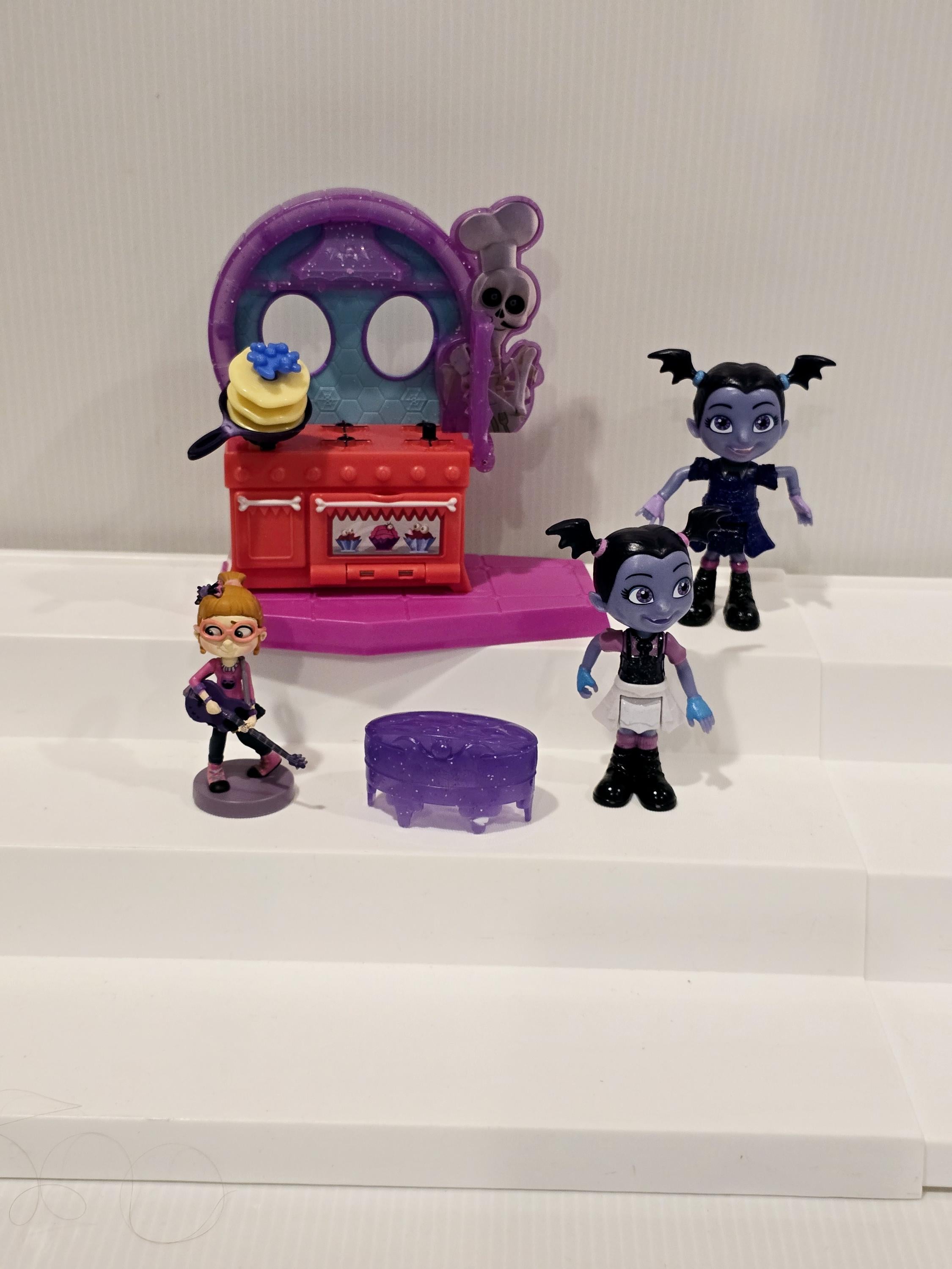 Vampirina Fancy Nancy Talking Doll Disney Junior Vampirina