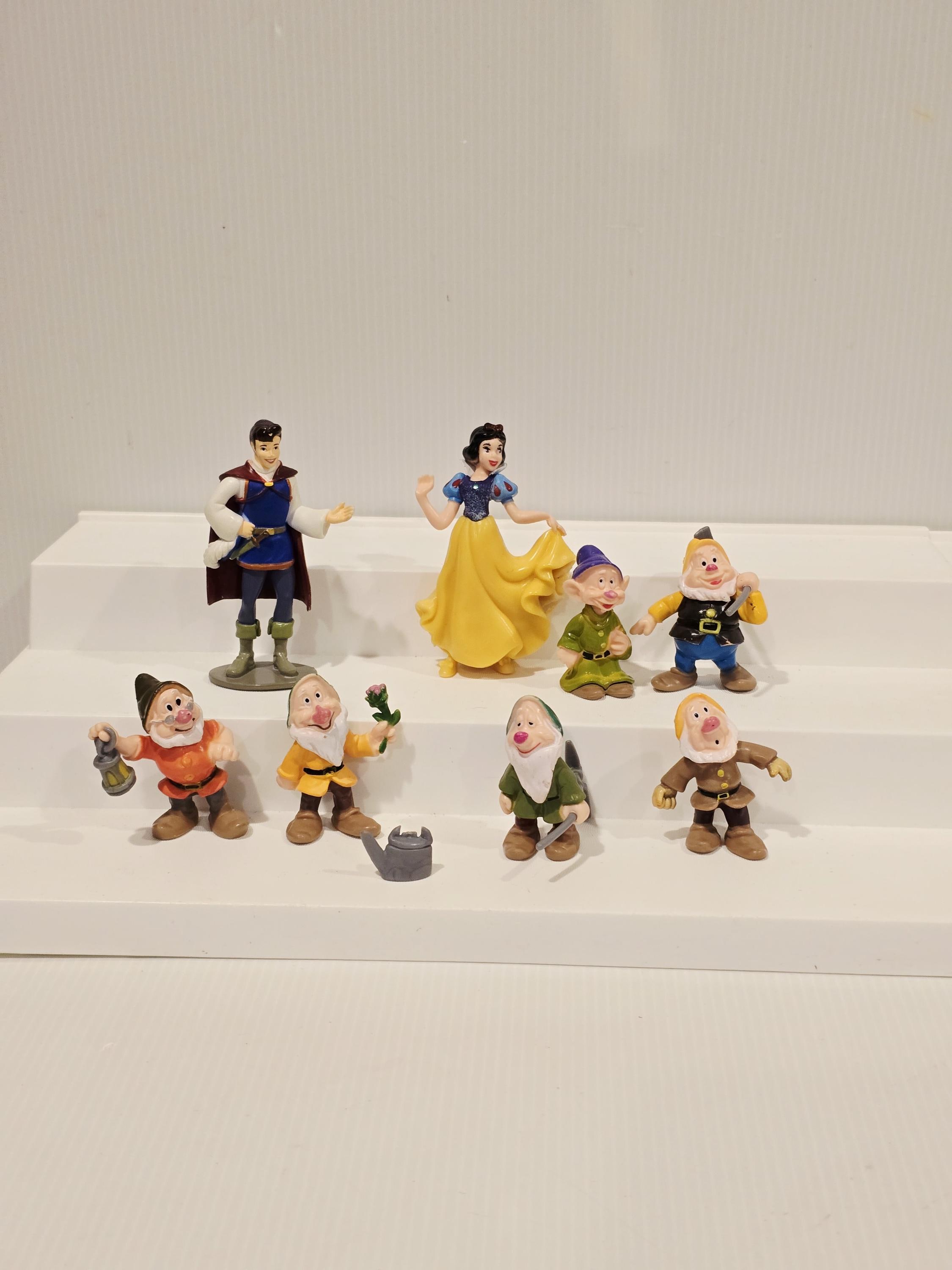 Vintage Seven Dwarfs Figures - Etsy