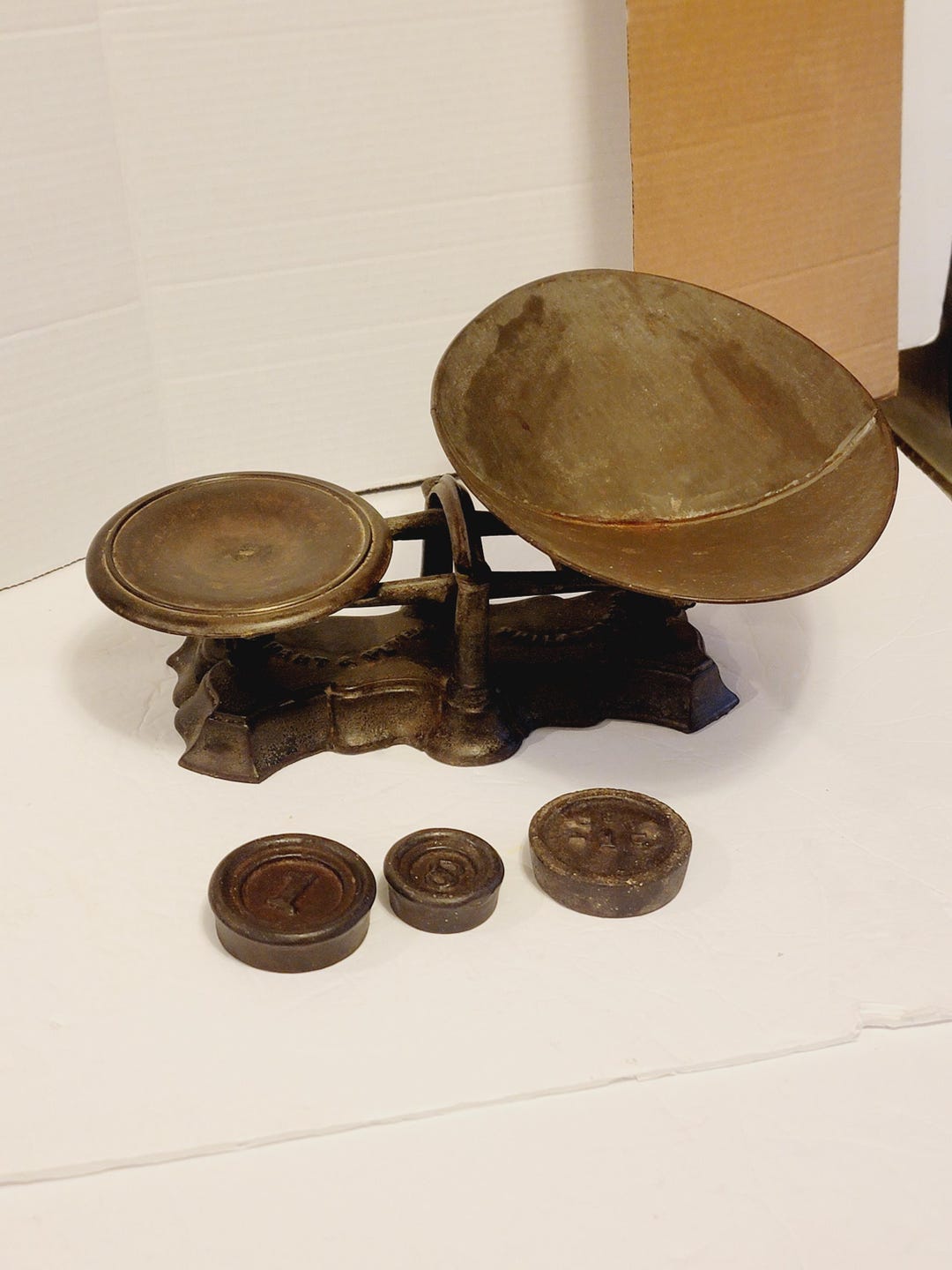Antique Cast Iron General Store Counter Balance Scale With Weights and ...