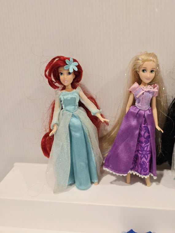 disney princess dress up dolls set Disney Princess Fashion Doll 7pk with Accessories, Story Sparkle Princess, Inspired by Movies