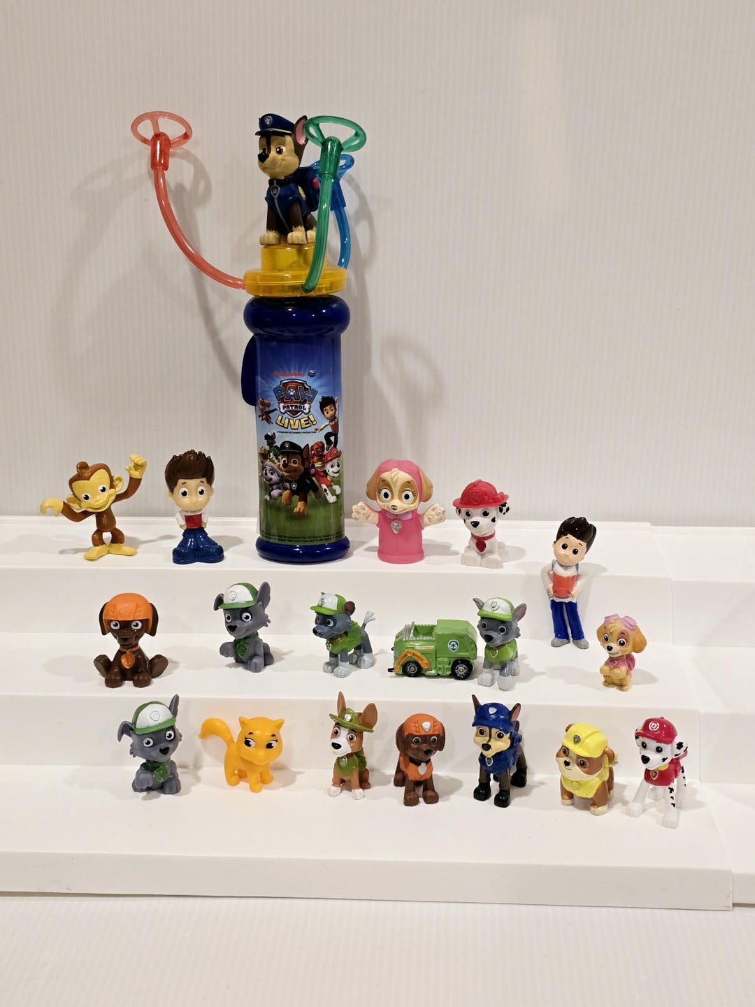 Paw Patrol Ultimate Rescue Pup – Set 6 Mini Figure Da Collezione Con Zuma, Skye, Marshall, Chase, Rocky, Rubble - 2