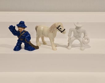 Lincoln Logs Figure and Horse Set