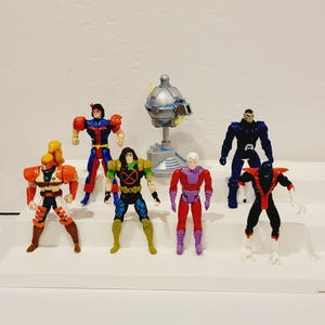 Vintage X-Men Figures 90s Toy Biz Action Figure Set