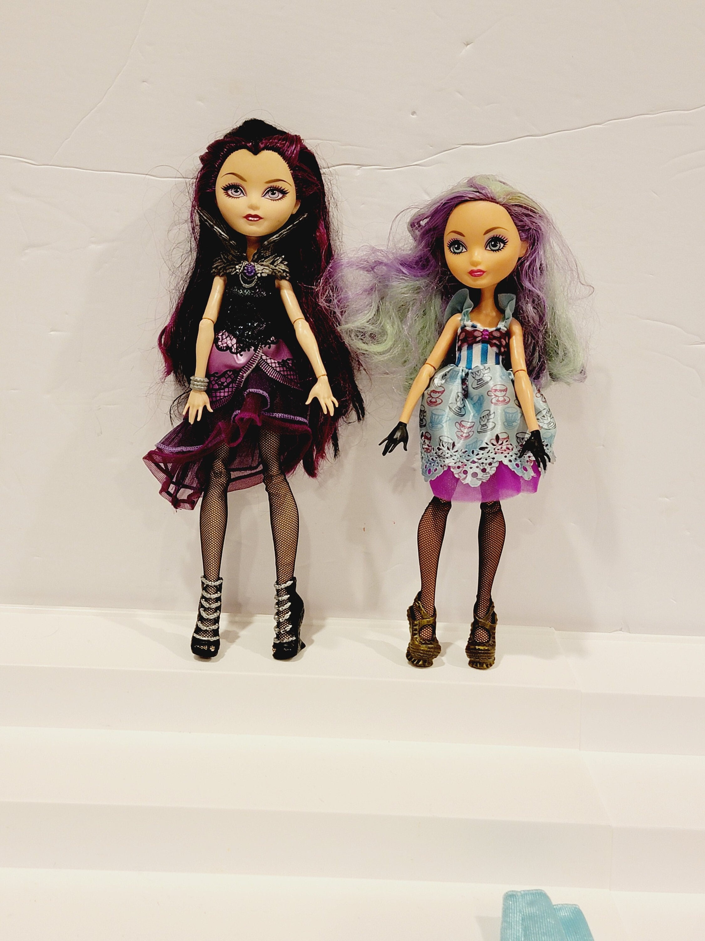 Boneca Ever After High Apple White Basic Budget Usada