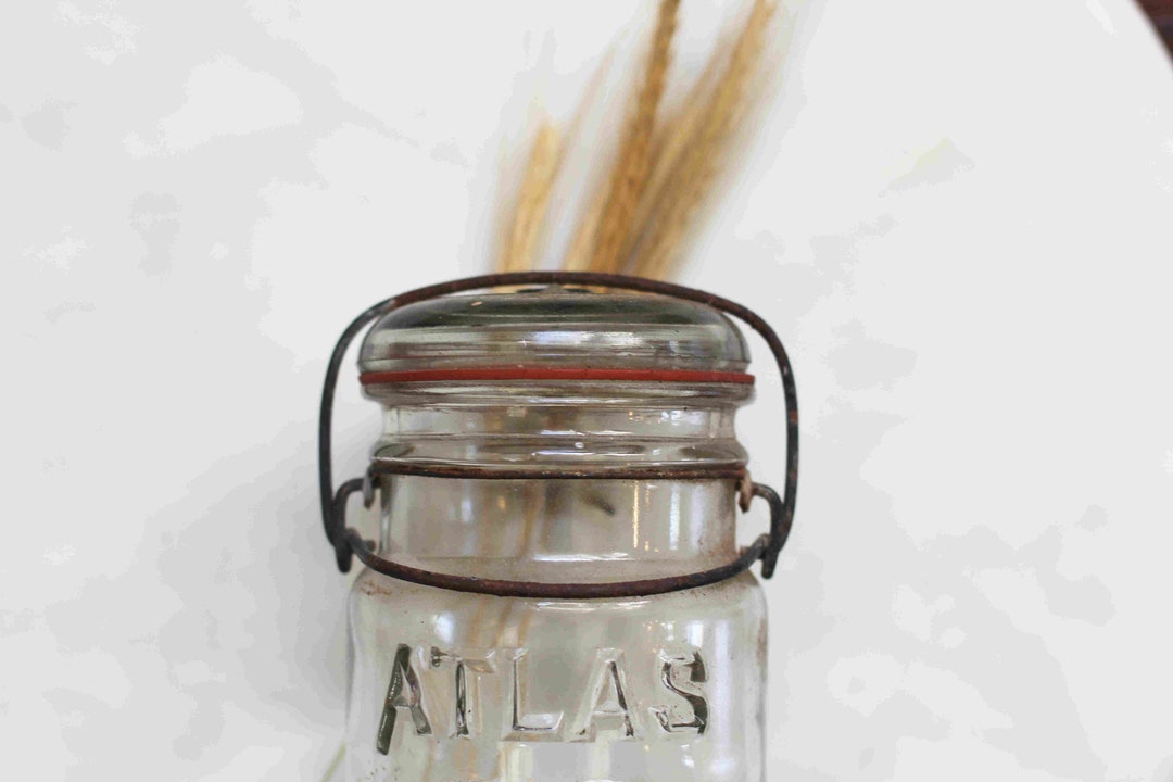 Small Clear Atlas Ball Glass Canister With E-Z Seal and Wire Bail