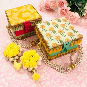 Indien MiniTrunk Box mit Perlenschnur, dekorative Geschenkbox mit Deckel, Hochzeitsbevorzugung, Pitara, Schmuckstück, Andenken, Sandook, Brautschmuckschatulle