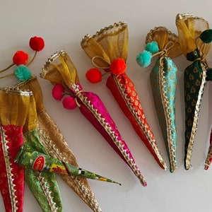 Mehendi Cone Covers, Mehndi Party, Indian Wedding Program, Dholki Mehndi Decor, Mehndi favors, Decorated Bridal Shower Gifts, Mendhi Welcome