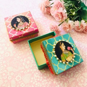 Cajas de favores de boda a granel, Caja Mithai decorada, Caja de frutas secas, Regalo Diwali, Boda Thamboolam-Nuts-Bhaji-Hindu Punjabi del sur de la India