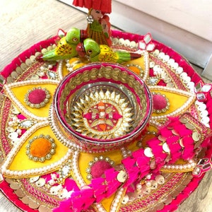 Indian Wedding Mehndi Thaal, Mehndi Decor, Marriage Programs ...
