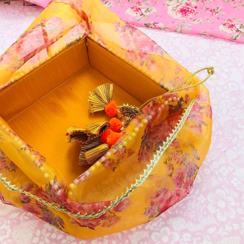 Indian Wedding Favors, Baby Shower Sweet Floral Gift Box, Bridesmaid Basket For Hamper, Housewarming Return Gift India, Dulhan Gifting Sets image 3