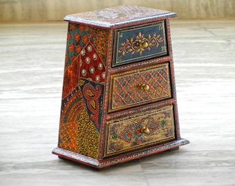 Organizzatore di cassetti etnico, cassettiera in legno, scatola di gingilli dipinta a mano dell'India, mobili da cassettiera, arte di arredamento Boho per ufficio fatta a mano