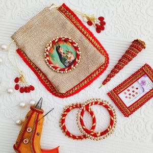 Haldi Mehndi Sangeet Dholki Party Favor, Henna Cone Cover, Bindi, Bangle in Jute Drawstring Bag, Indian Wedding Program, Wedding Return Gift