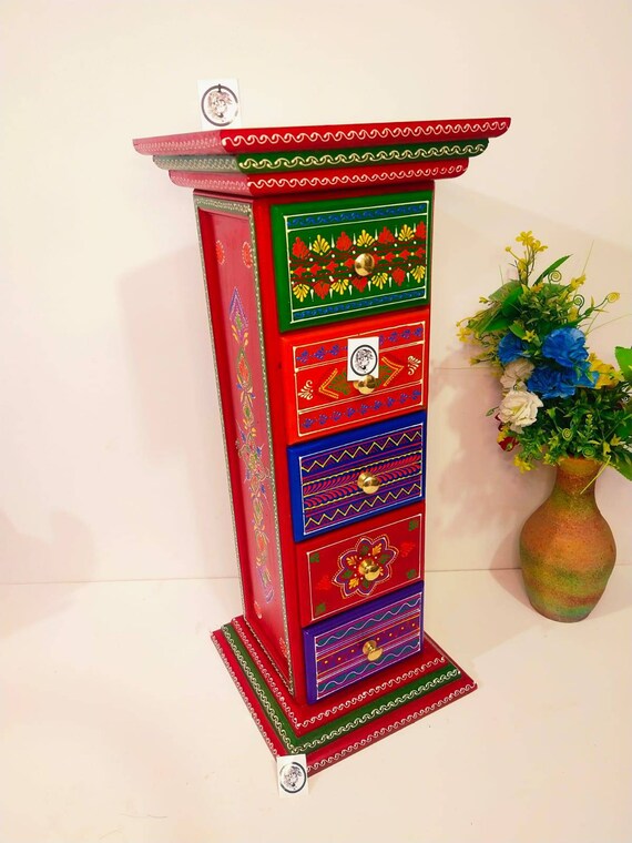 Treasure 2024 chest nightstand