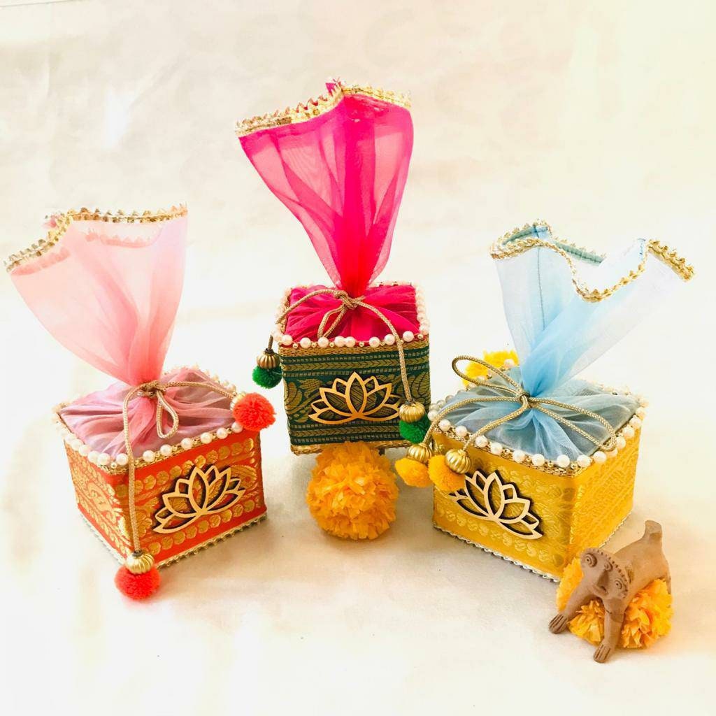 Indian Wedding Favors Sweet Gift Box Housewarming Favors