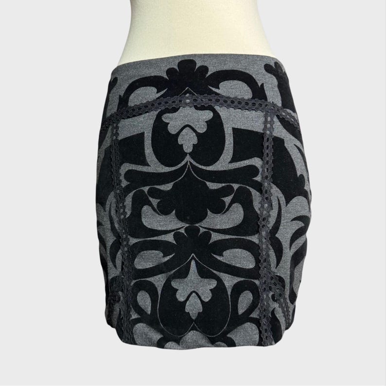 Free People Small Black Velvet Damask Stretch Mini Skirt Gothic Corporate Goth image 3