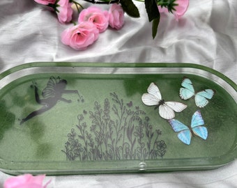 Tablett Elfe in Schmetterlingsfeldern