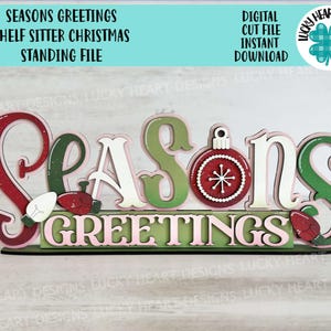 Seasons Greetings Shelf Sitter Christmas Standing Sign File SVG, Święty Mikołaj, Elf, Dekoracja kominka, Element centralny, glowforge, LuckyHeartDesignsCo