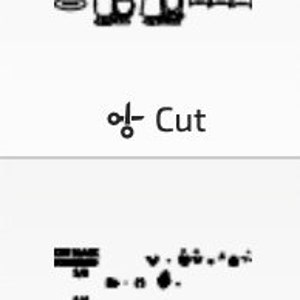 Op de afbeelding: Een zwart-witte afbeelding van een schaakbord met stukken in een strategische opstelling. De afbeelding is gelabeld met "Knippen" met een schaarpictogram en "Score" met een potloodpictogram.