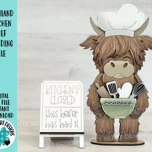Highland Kitchen Chef Standing File SVG, Płatek śniegu, Gospodarstwo, Krowa, Pieczenie, Wałek do ciasta, Kucharz, Taca piętrowa, Glowforge, LuckyHeartDesignsCo