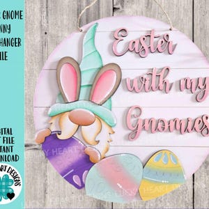 Gnome de Pâques lapin accroche-porte signe fichier SVG, Glowforge, oeuf, motifs coeur porte-bonheur