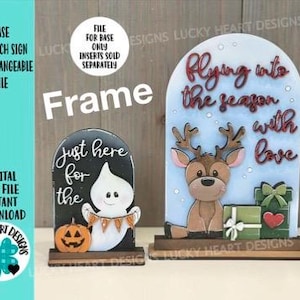 以下が含まれることがあります： 交換可能なインサートを備えた、アーチ型の木製サイン。1つは幽霊とカボチャ、もう1つはトナカイとギフトが特徴です。サインは季節の装飾用に設計されており、デジタルカットファイルとして利用できます。