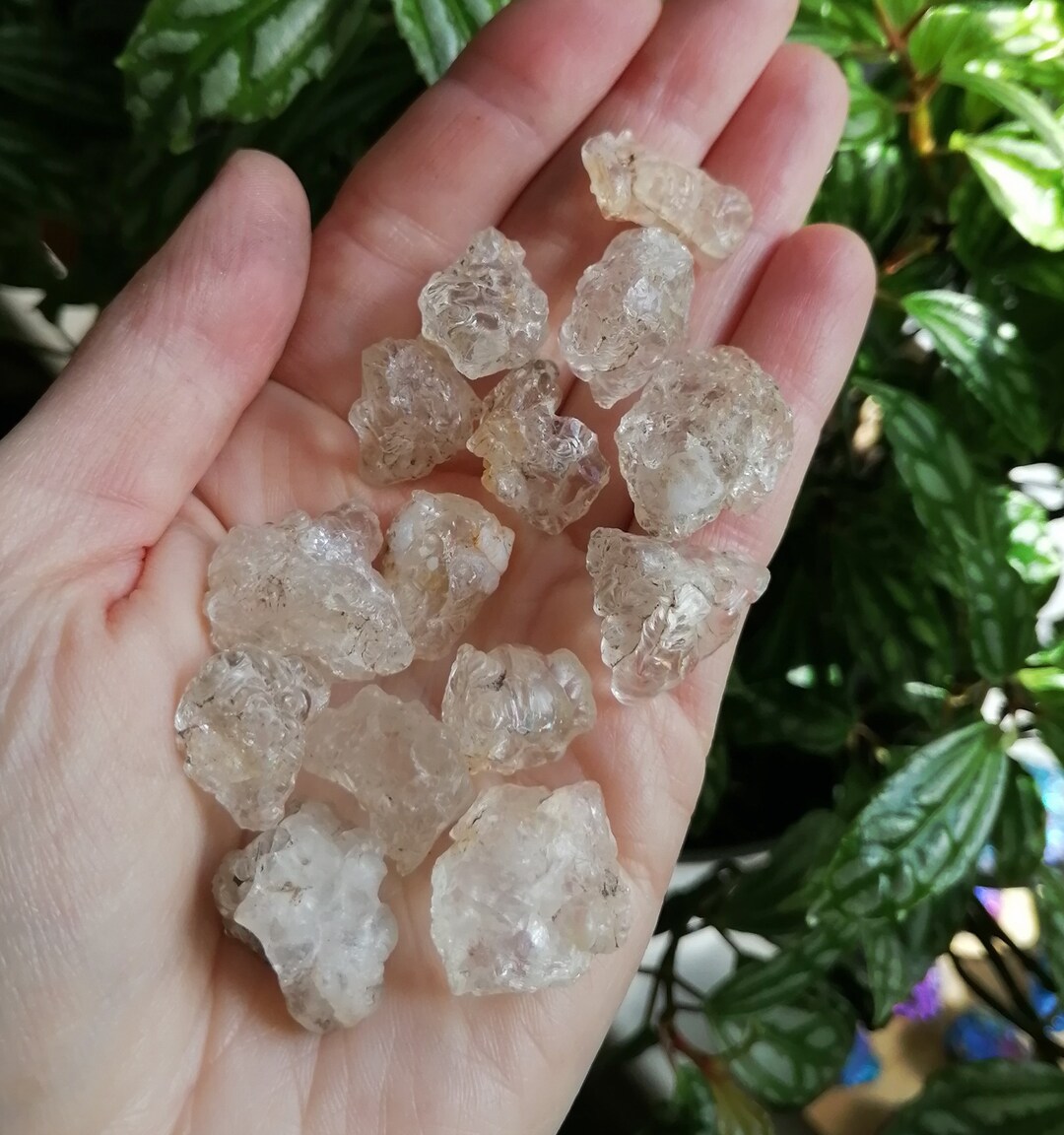 Wholesale Hyalite Opal Crystals Crystals for Crystal Grid Ethically