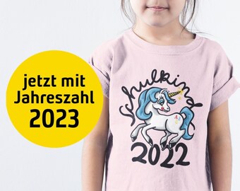 Schulkind 2023 Einhorn Kinder T-Shirt Fitted, süßes Oberteil Einschulung Mädchen, Schulstart Schulbeginn 1. Klasse erster Schultag Geschenk