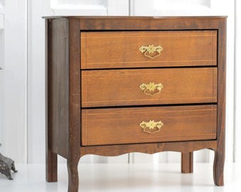 Cómoda pequeña de madera de estilo vintage, mueble de madera bicolor marrón con 4 patas, caja de almacenamiento de joyas rústica.