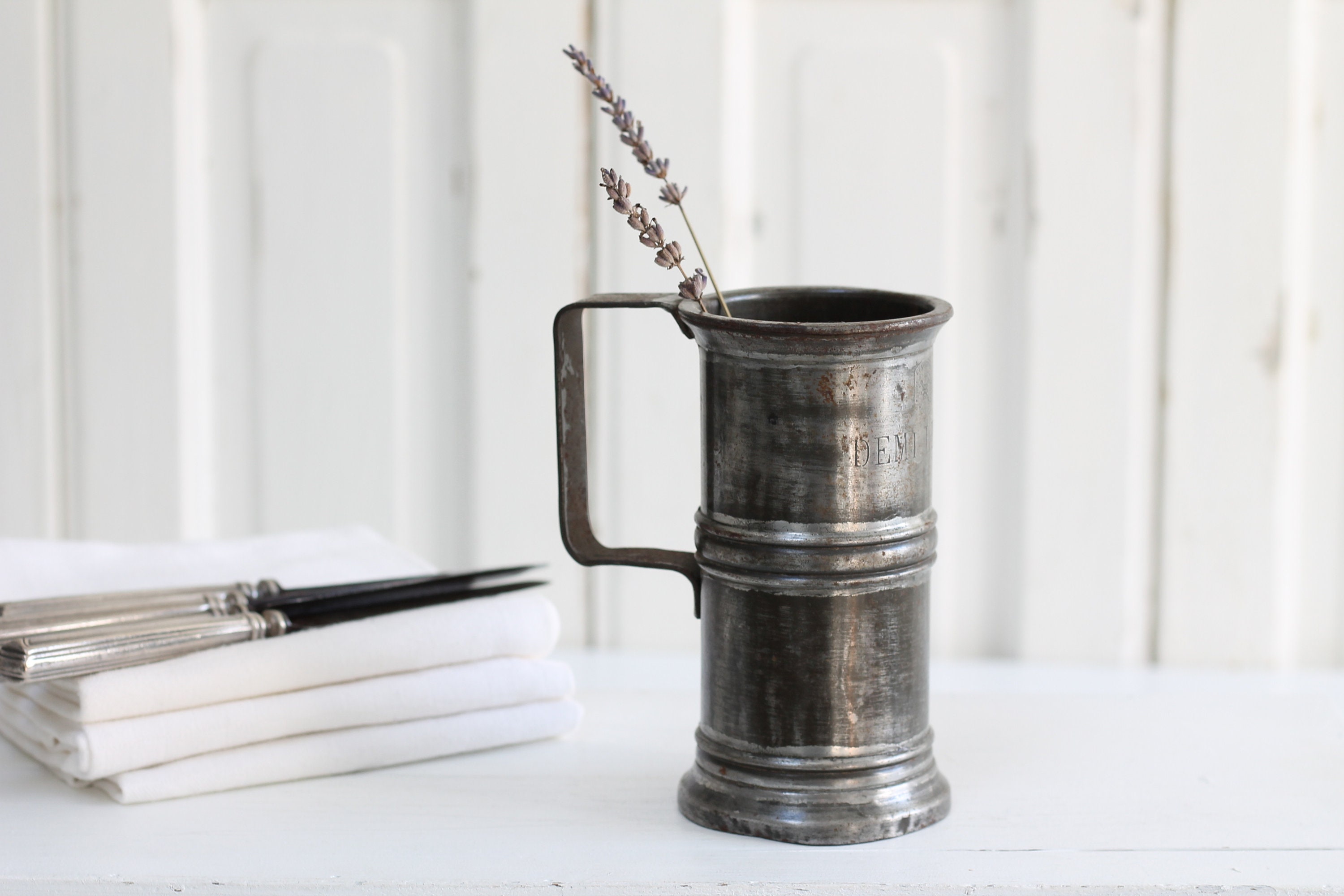 Antique French early tin measuring stein for a Demi Litre, pewter measuring cup, Fabrique Chavagnat Paris, Primitive farmhouse kitchen decor