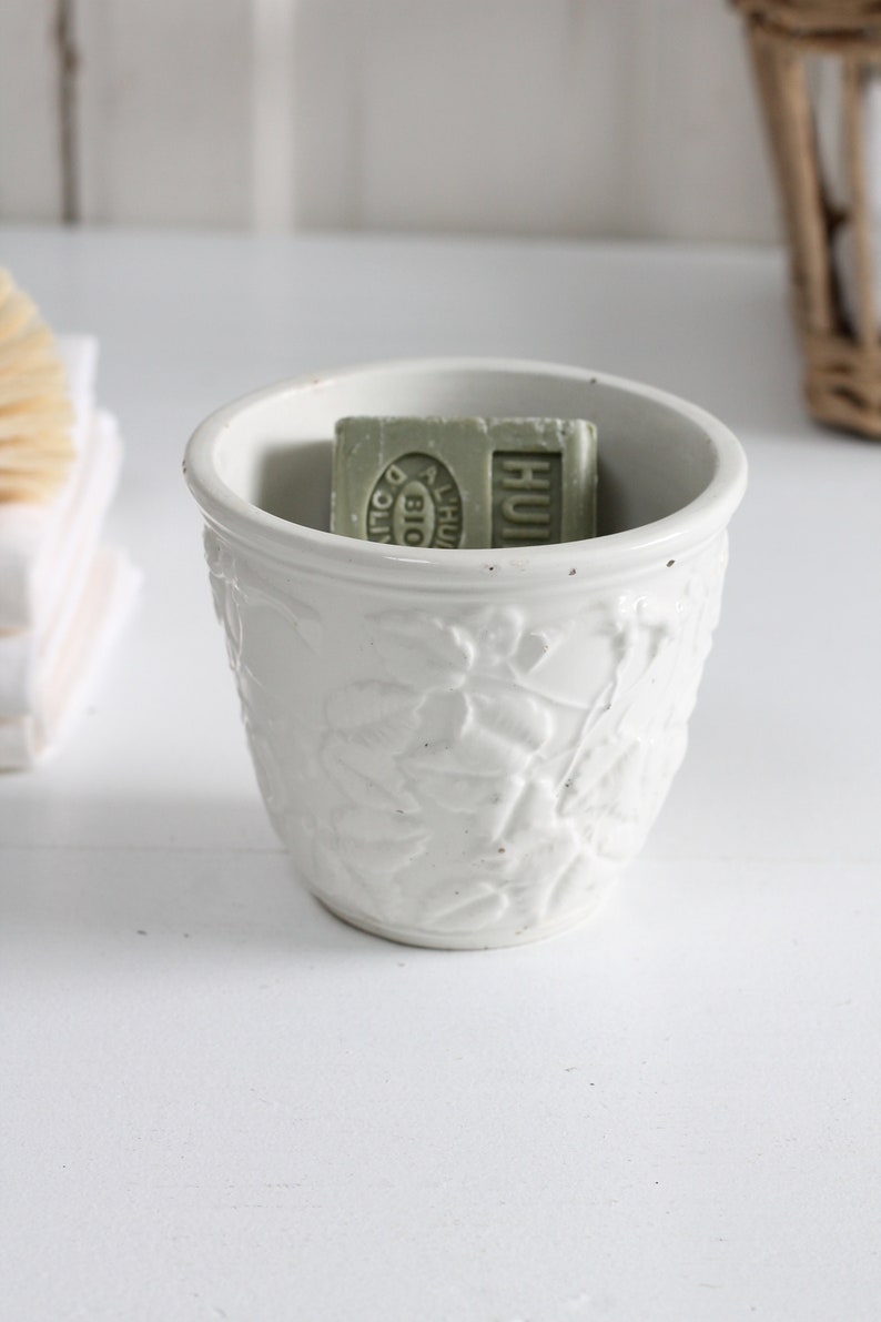 Vintage small Italian white ceramic planter with embossed design of twigs, leafs and flowers, flower pot, indoor pottery, home decor image 4
