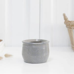 Vintage French small gray salt glaze crock with handles, primitive stoneware jar, rustic gres confit pot | Farmhouse country kitchen decor