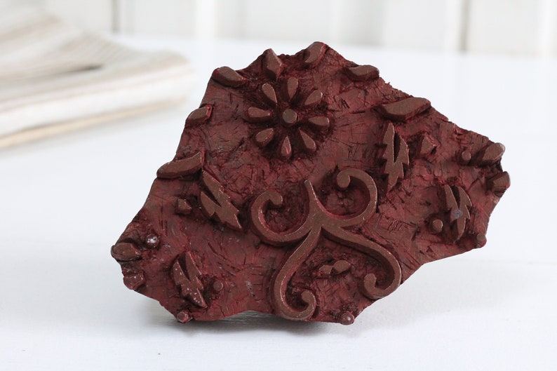 Antique red primitive Oriental wooden batik stamp, Asian handmade textile printing block, hand carved wood stamp home decoration, BOHO style image 3