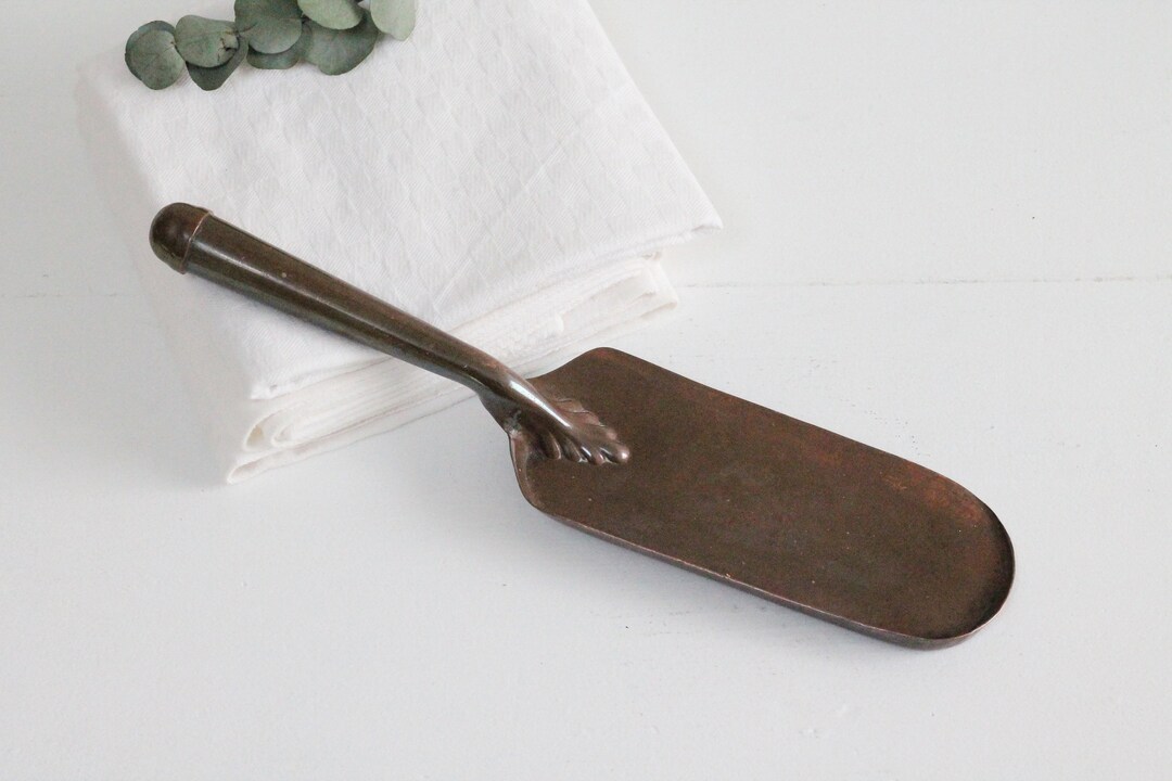 Antique Edwardian Solid Copper Crumb Scoop or Cake Server, Pie Server ...