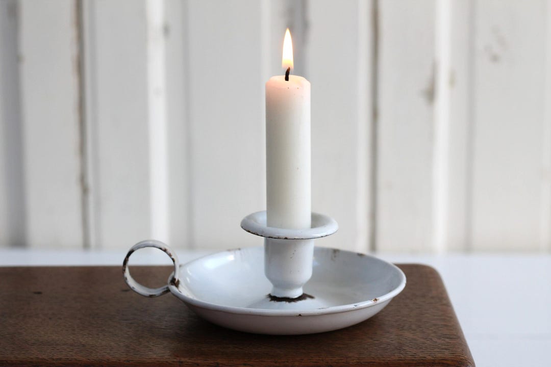アンティーク雑貨 Antique Enamel Chamberstick Antique White Enamel Chamberstick, Rusty French Farmhouse Candle