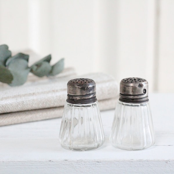 Vintage tiny glass salt and pepper shakers with metal cap, salt caster, pepper caster - Farmhouse country kitchen decor