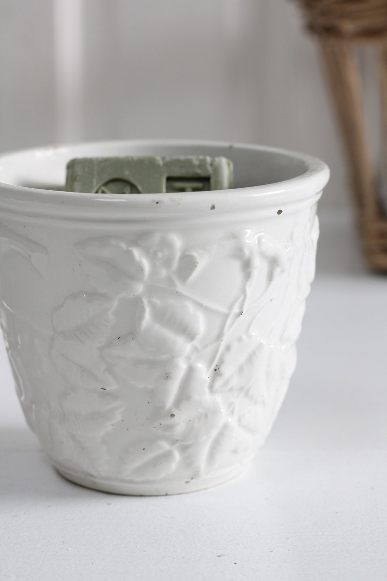 Vintage small Italian white ceramic planter with embossed design of twigs, leafs and flowers, flower pot, indoor pottery, home decor image 5