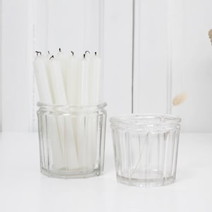 Set med 2 vintage franska gamla glasburkar med konfiterad sylt från Bayel, konfitörkruka, syltburk, värmeljuslykta, lantlig inredning