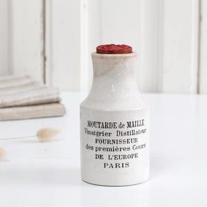 Tarro de mostaza antiguo francés de hierro fundido Moutarde de Maille del siglo XIX con letras negras, pequeño tarro publicitario de cerámica, decoración rústica