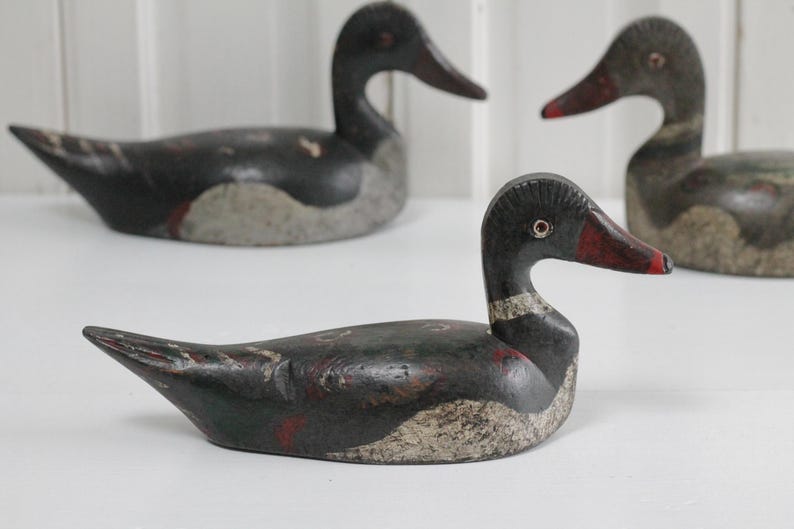 Antique primitive wooden decoy duck w painted eyes, vintage European carved wood folk art duck, hand painted bird statue, rustic decor image 8