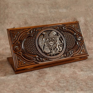Backgammon Armeniskt vapensköldsprydnad - BACKGAMMON-set - BACKGAMMON Personligt Brädspel - Handgjort backgammon - Snidat vapensköld