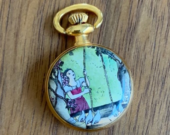 【お値引中】HALCYON DAYS ENAMELS 1980年クリスマス柄 Halcyon Days Enamels Trinket Box Christmas 2007 Dancing in