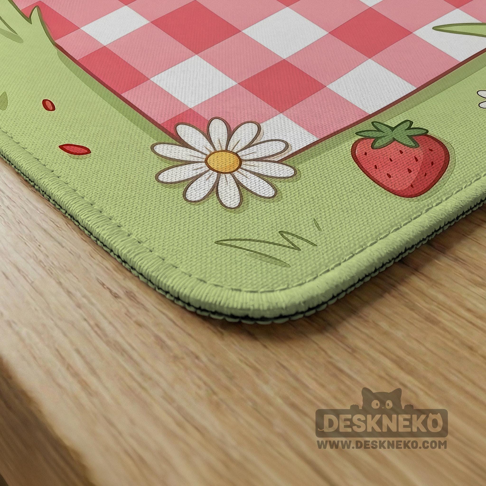 Strawberry Daisy Mahjong Mat image 4