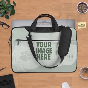 カスタムラップトップバッグ、ショルダーストラップ付きのパーソナライズされたコンピュータースリーブ、iPad / MacBook Pro 10 11 12 13 14 15 16 17インチ用の独自のカバーを印刷