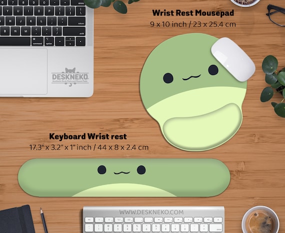Kawaii Frog Mousepad, Cute green Mouse Pad with wrist rest, Soft silicone support, Kawai Anime keyboard desk mat, Korea/Japan aesthetic