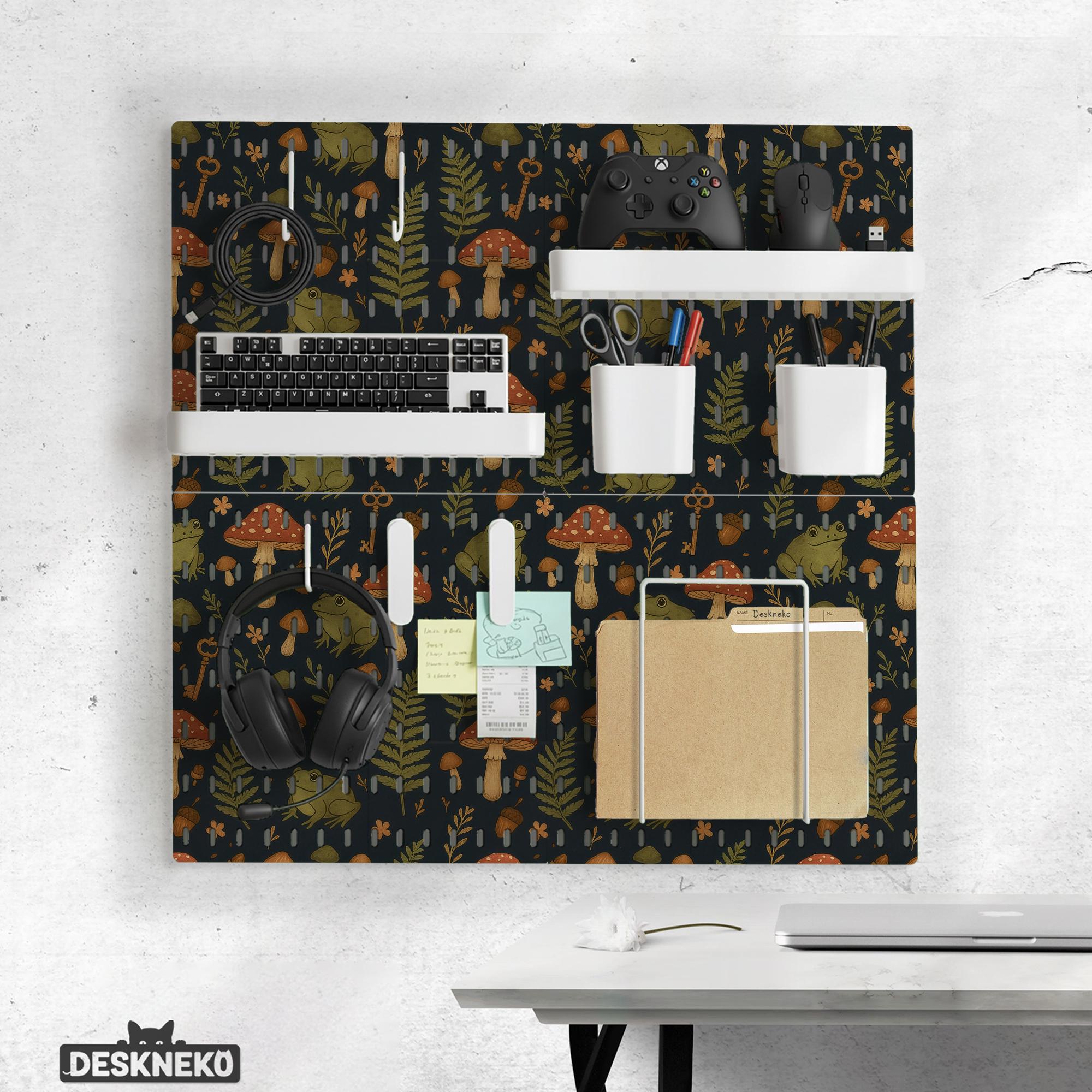 Mushroom Frog Pegboard Set image 4