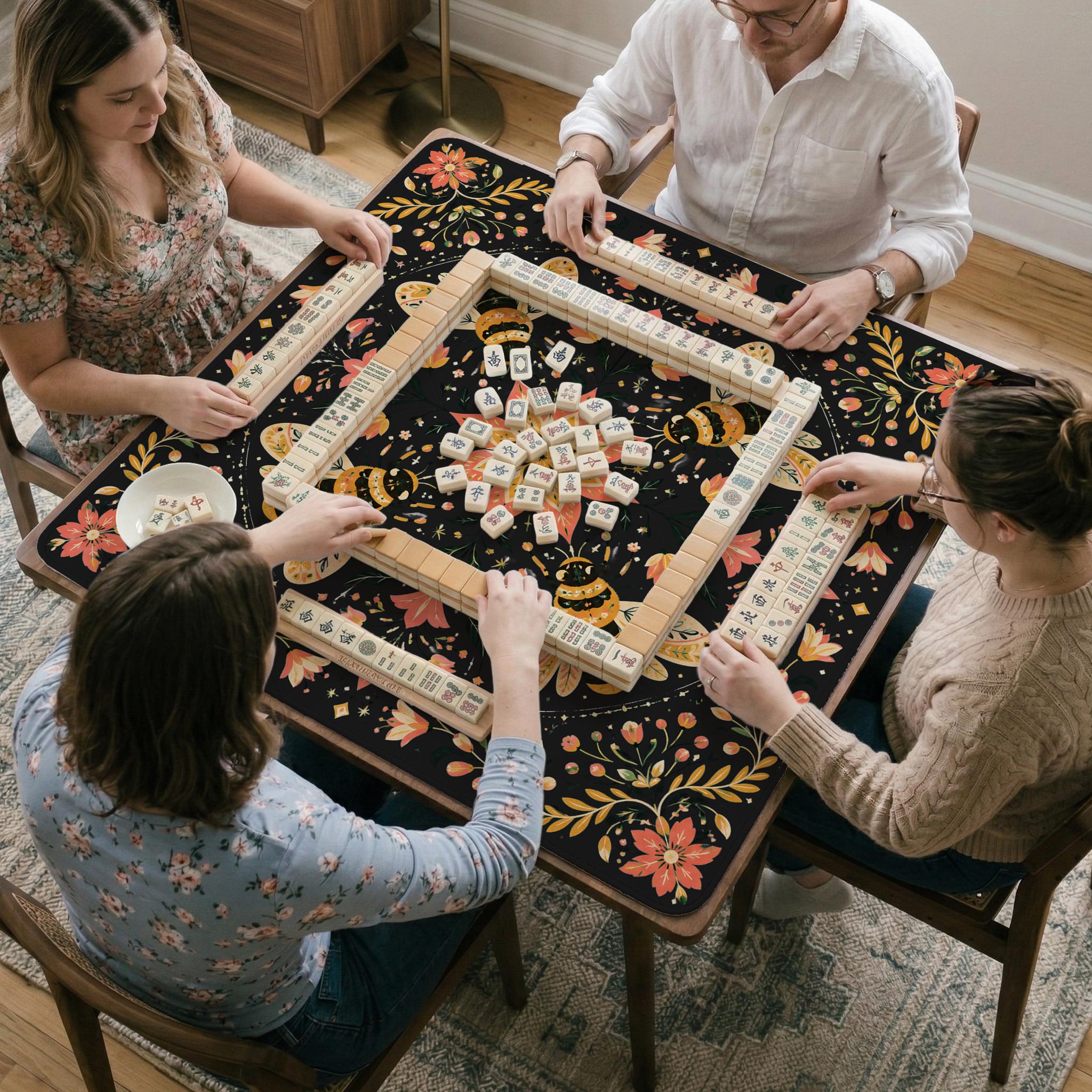 Black Bee Mahjong Mat image 3