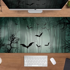 Goth Desk Mat Forest Mousepad Witchy, Dark Bats Moonlight Gothic Ästhetik, Niedliche grüne Hexe Kleine und große xxl Gaming Schreibtischmatten Mauspads